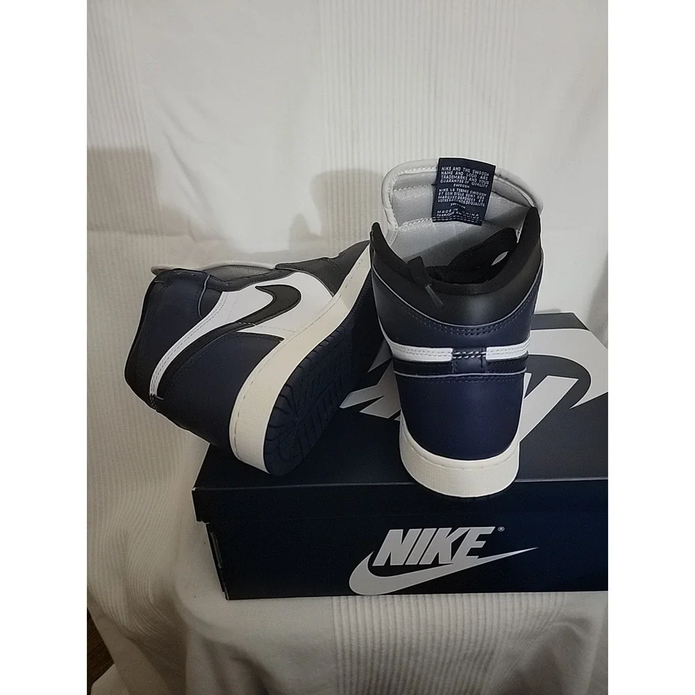 Air Jordon 1 Retro High OG GS Size 6.5 FD1437-401‎